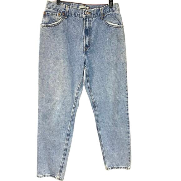 Women’s vintage Levi's 550 Light Blue relaxed tapered fit denim Jeans Y2K 12 - Picture 1 of 8